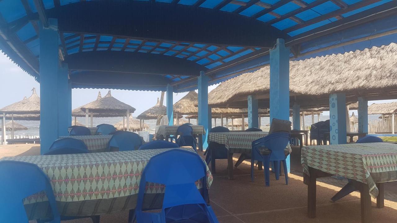 Capriccio Hotel Grand-Bassam Exterior photo